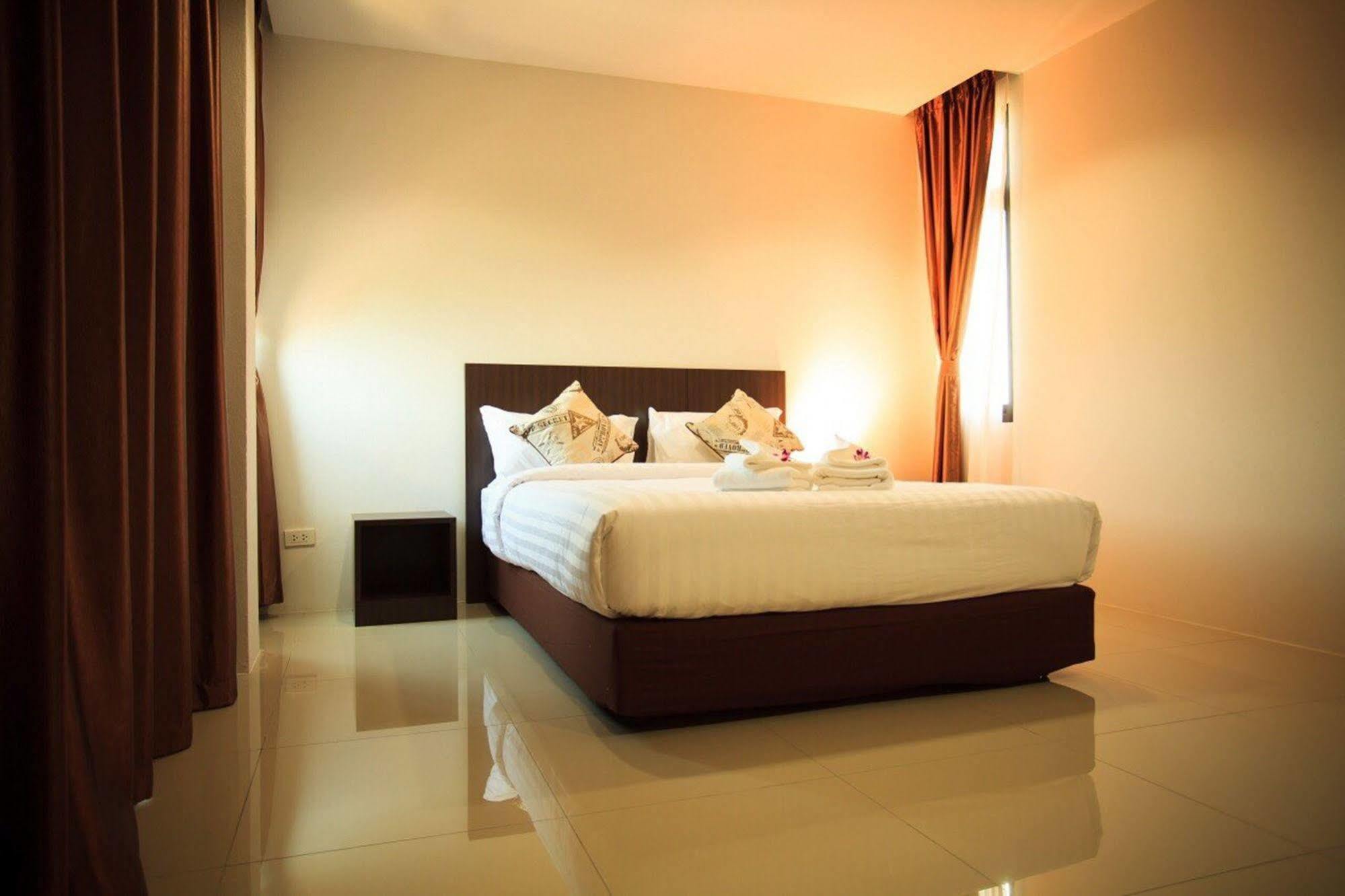 The Viewpoint Hostel Phitsanulok Exterior photo